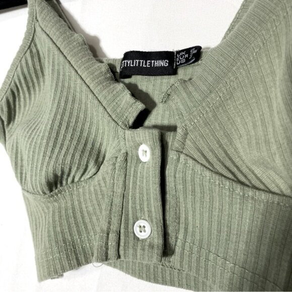 SOLD-Pretty Little Thing Green Ribbed Button Up Bra Top Crop Top 4 - Picture 10 of 14